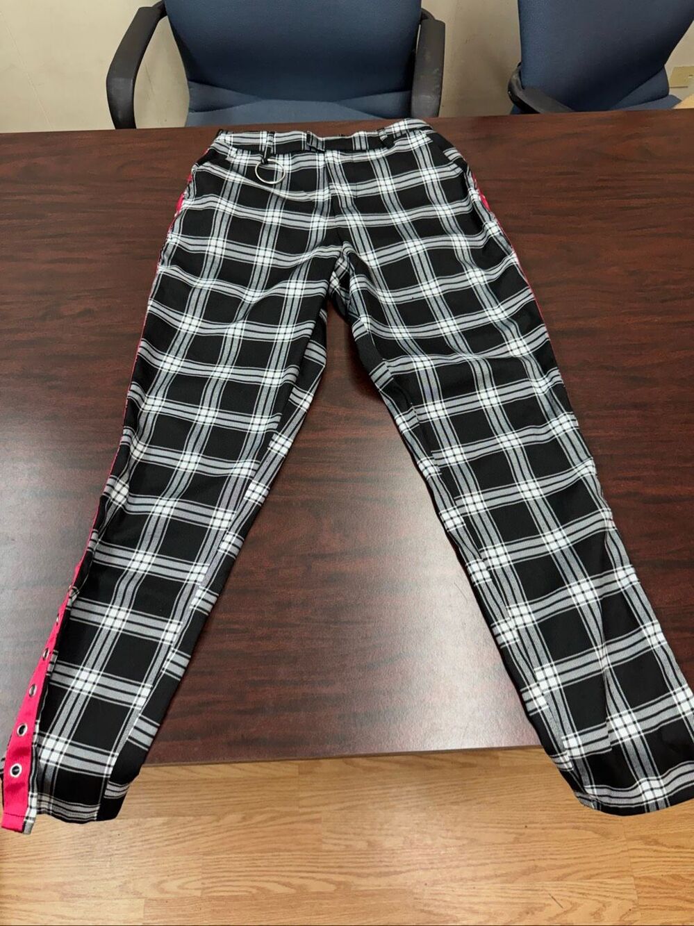 Hot Topic Black and White Plaid Grommet Pants Size Small
